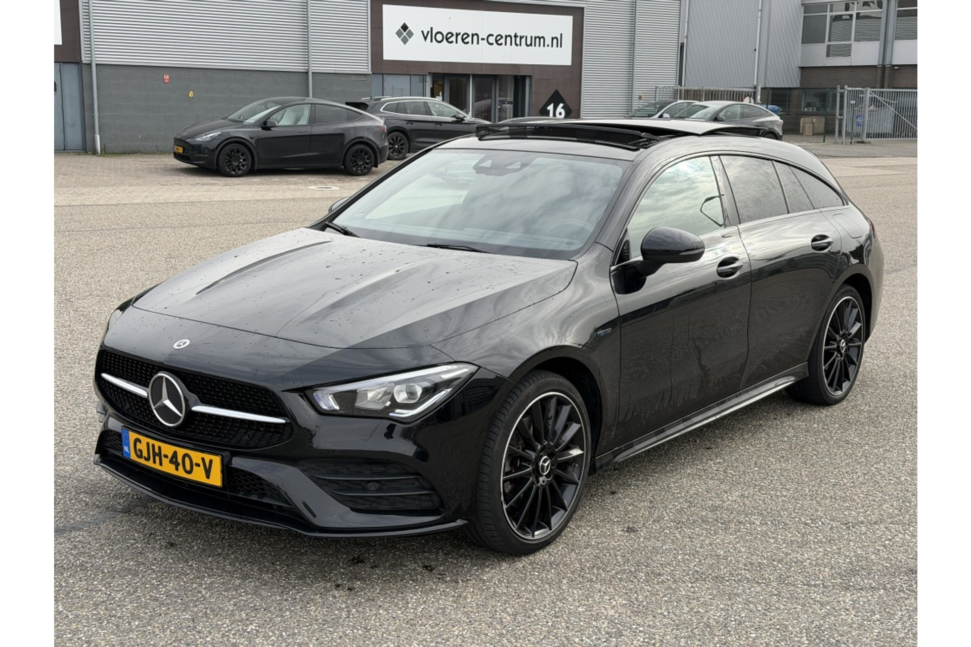 Mercedes-benz CLA